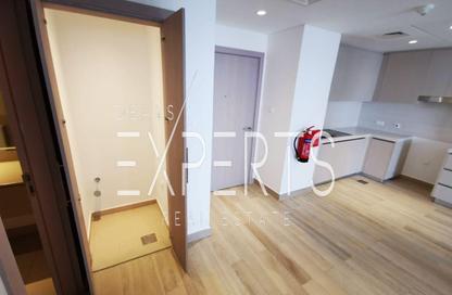 Apartment - 1 Bedroom - 1 Bathroom for rent in Waters Edge - Yas Island - Abu Dhabi
