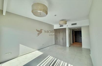 Apartment - Studio - 1 for rent in SOL Avenue - Business Bay - Dubai Apartment - Studio - 1 for rent in SOL Avenue - Business Bay - Dubai