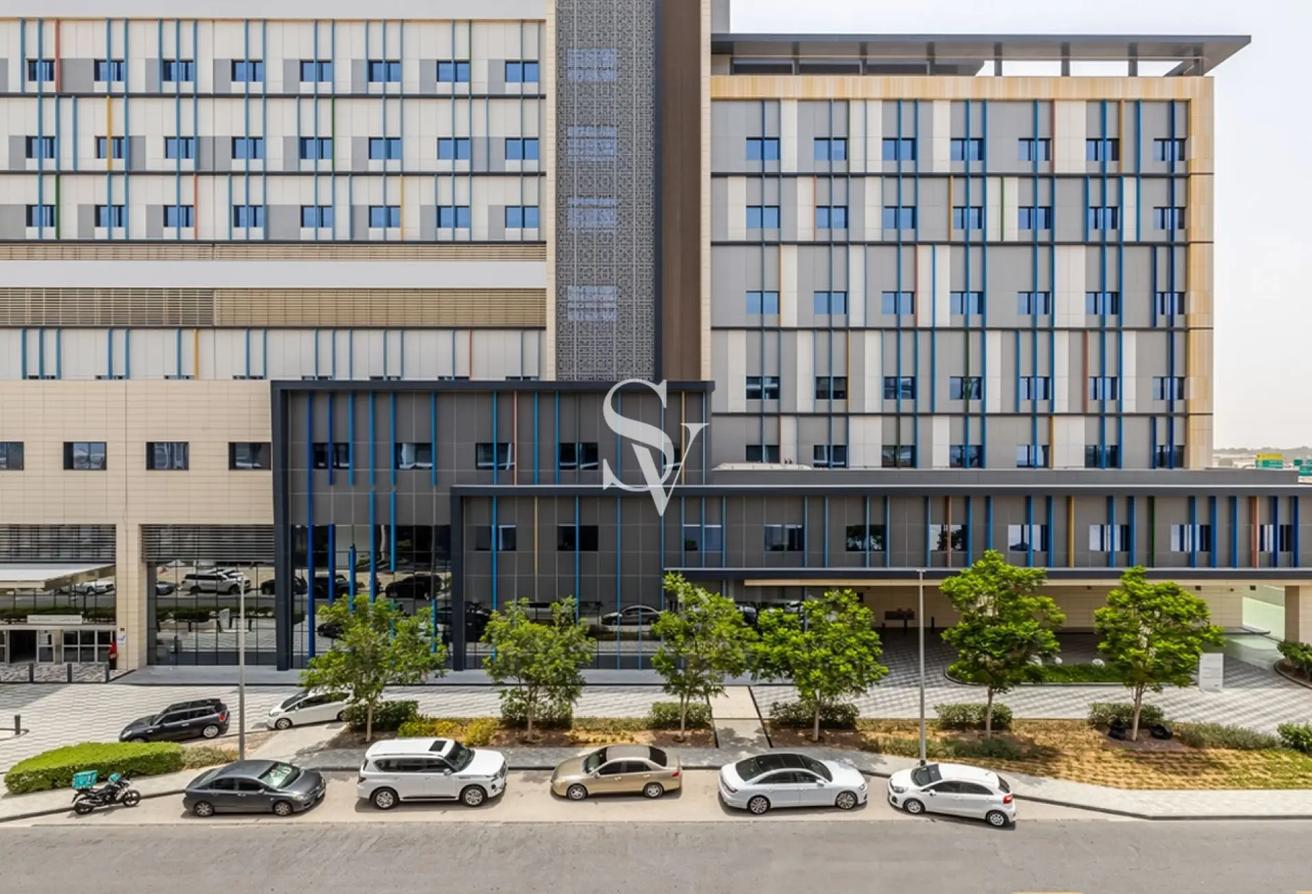 Bright and Spacious | Community View |Barsha South photo 5
