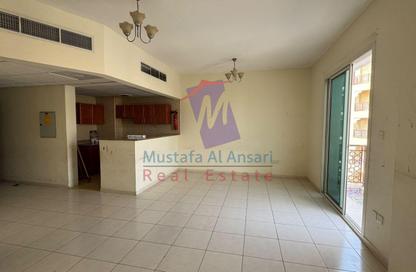 Apartment - 1 - 2 for rent in Building IC1-EMR-08 - Emirates Cluster - International City - Dubai
