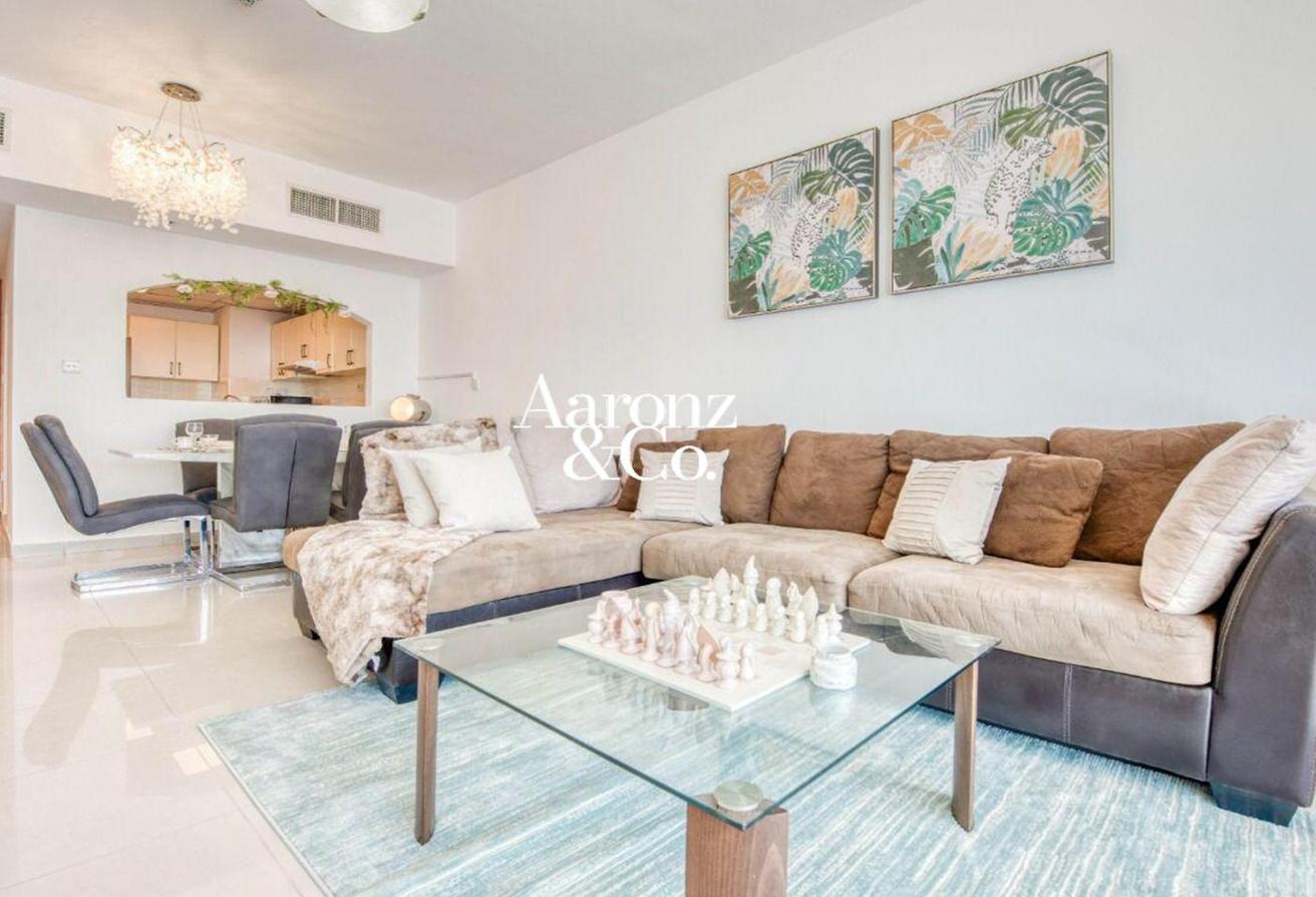 High Floor | Fully Furnished | Vacant on 20th Nov. photo 3