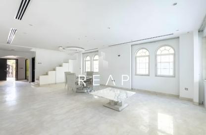 Villa - 5 Bedrooms - 7 Bathrooms for rent in Legacy Large - Legacy - Jumeirah Park - Dubai