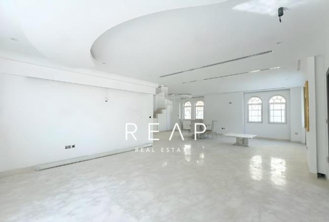 73124039 - Property Image 3