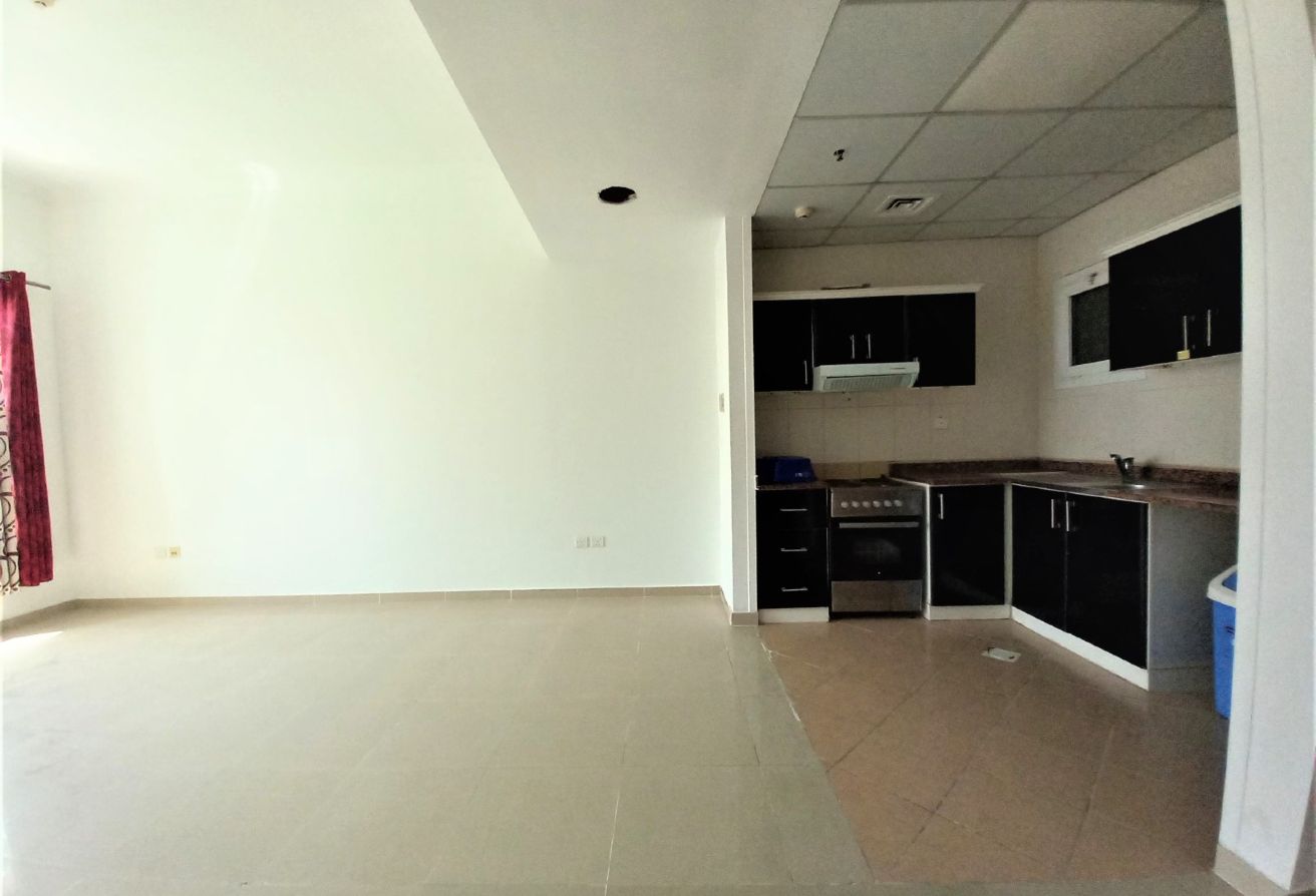 Lake View I High Floor I Close to Metro