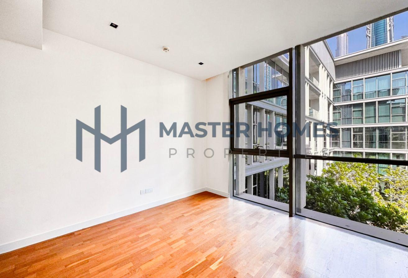 Bright 3 Bed+M | Arena and Garden Views | Vacant photo 11