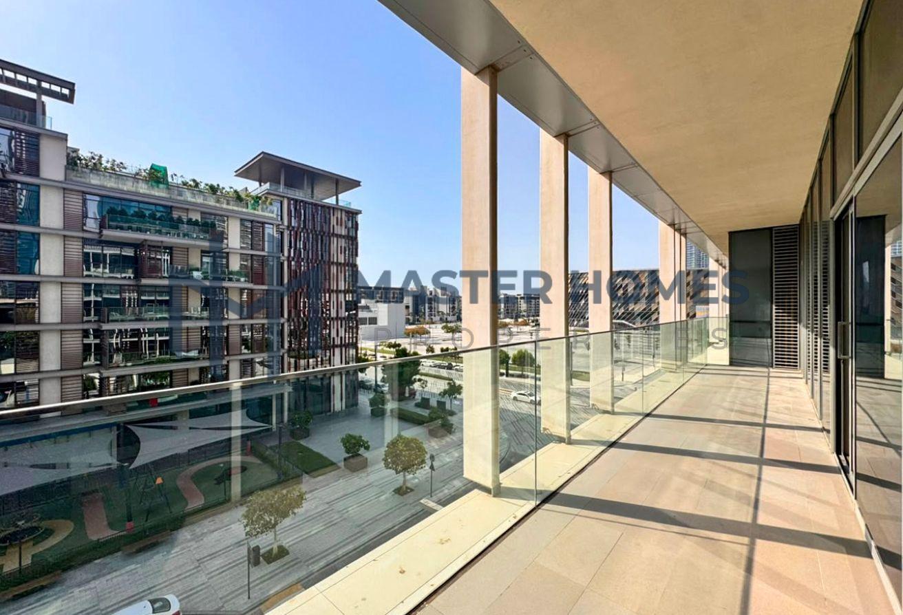 Bright 3 Bed+M | Arena and Garden Views | Vacant photo 19