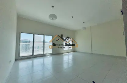 Apartment - 3 Bedrooms - 5 Bathrooms for rent in Al Hikma Residence - Dubai Silicon Oasis - Dubai