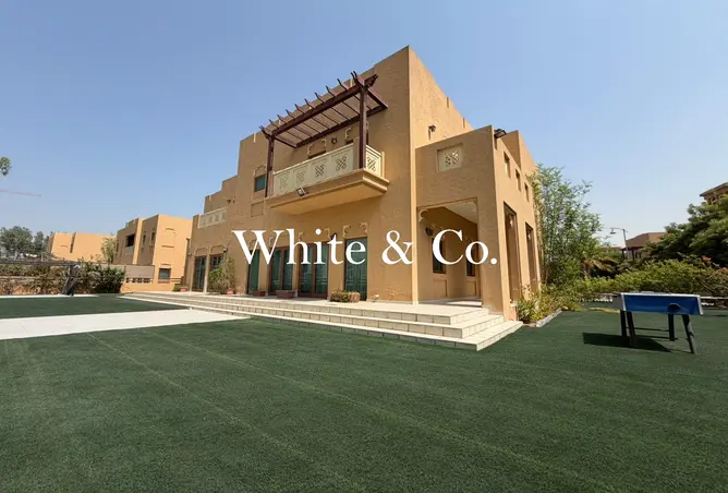 156921000 - Property Image 2