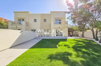 فيلا - 3 غرف نوم - 3 حمامات للبيع في الينابيع 8 - الينابيع - دبي