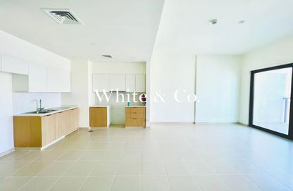 Apartment - 2 - 3 for sale in Golf Views B - Golf Views - Emaar South - Dubai South (Dubai World Central) - Dubai