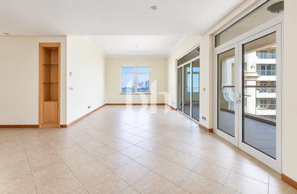 Apartment - 3 - 4 for rent in Al Hatimi - Shoreline Apartments - Palm Jumeirah - Dubai