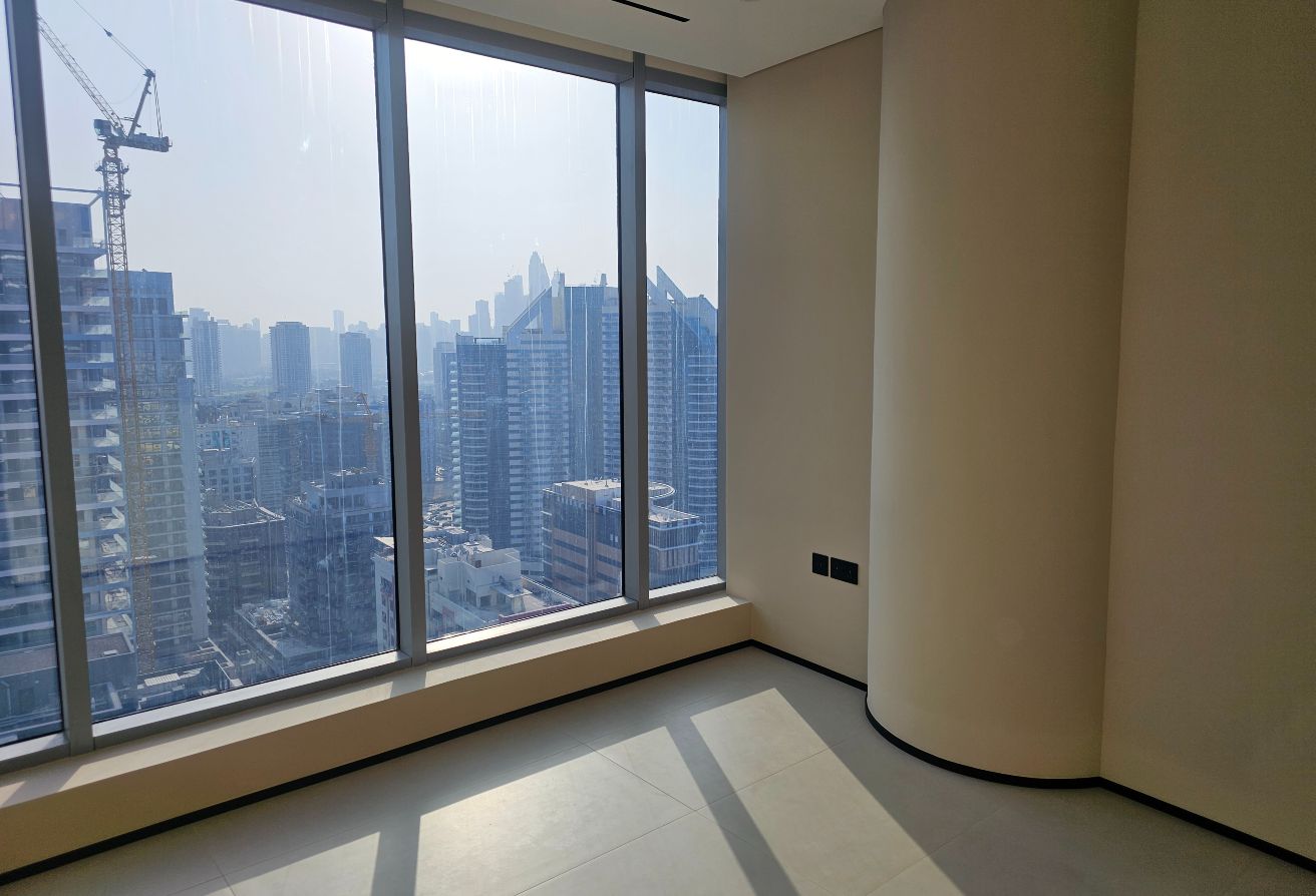 Studio office space in I Rise Tower, Barsha Heights (Tecom): 10