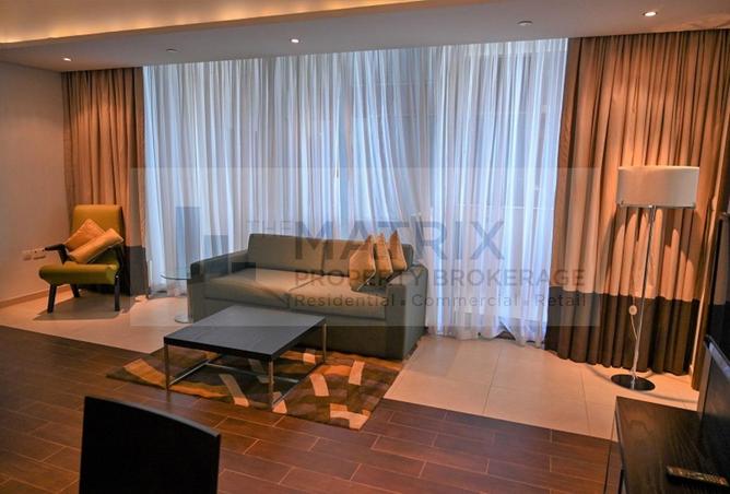 1-bed apartment in The Matrix · High floor · Golf view — photo 3