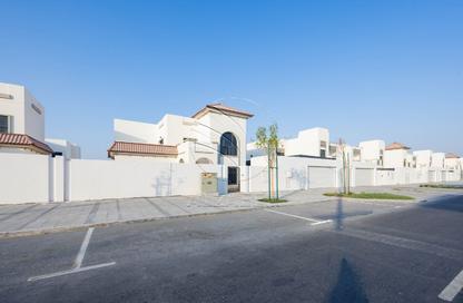 Villa - 5 - 6 for rent in Fay Alreeman - Al Shamkha - Abu Dhabi