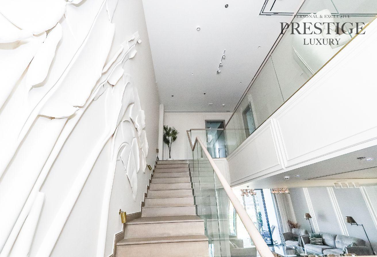 2 Story Unit | Furnished | Marina View photo 29