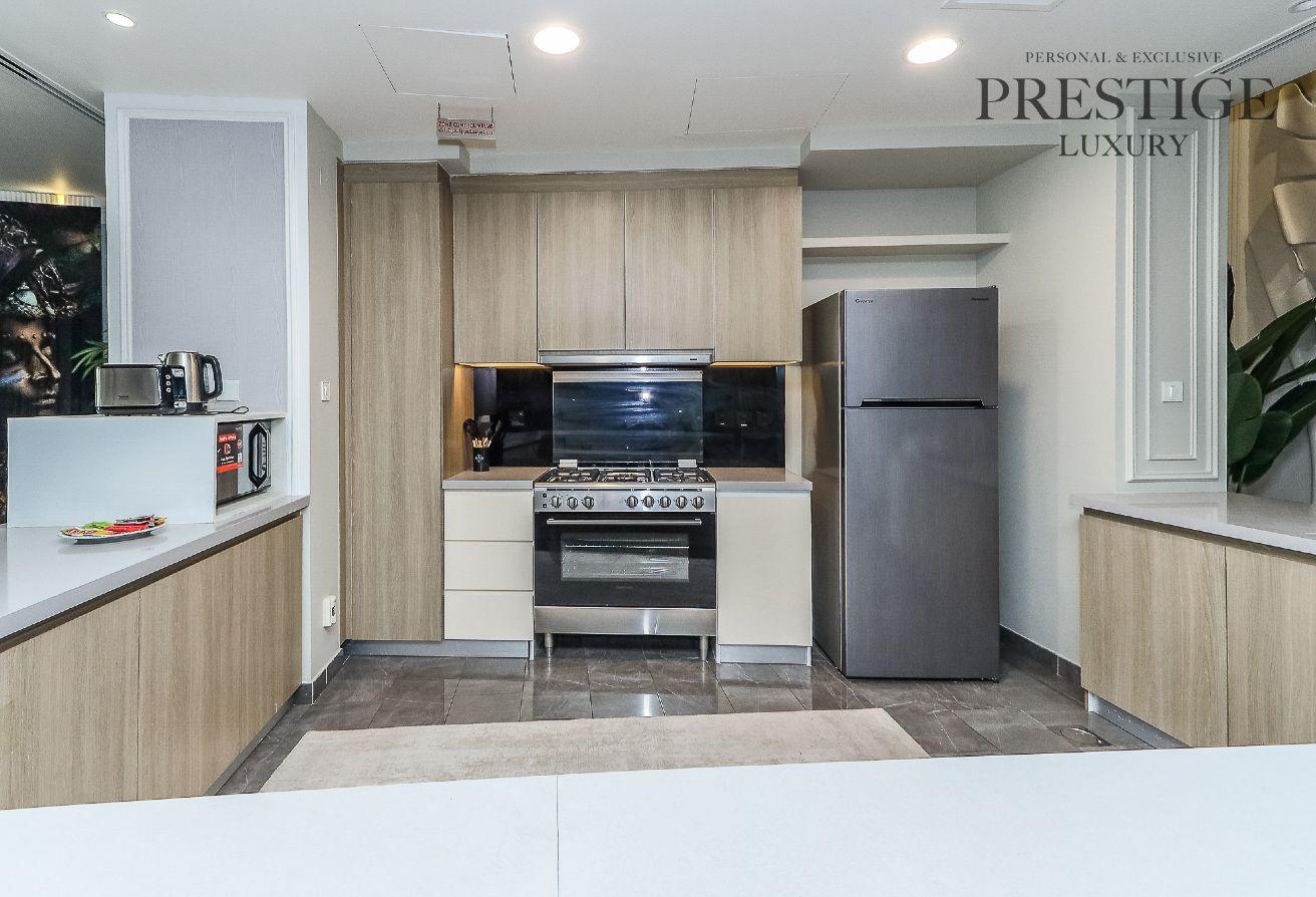 2 Story Unit | Furnished | Marina View photo 14