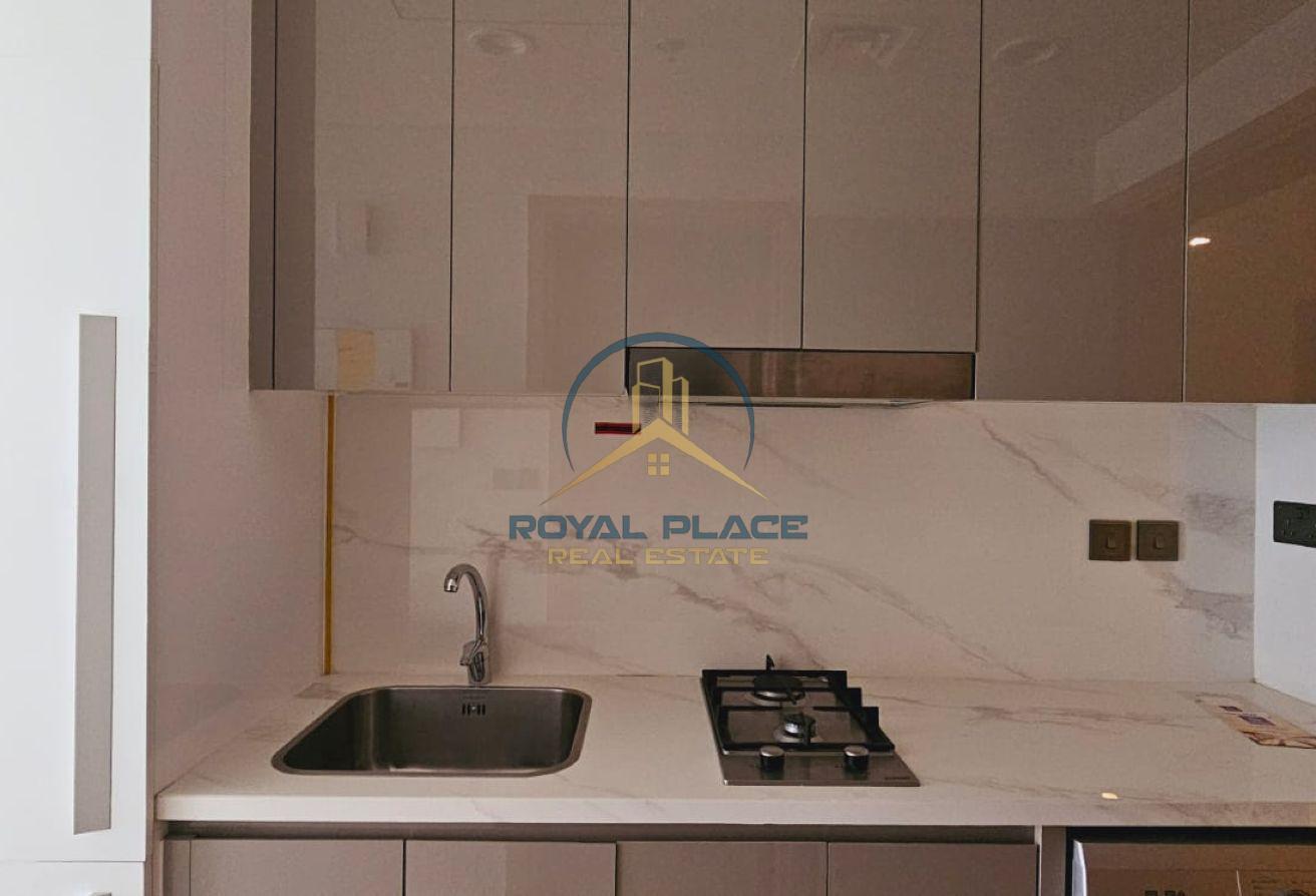 Semi-Furnished | Prime Location | Modern Layout photo 6