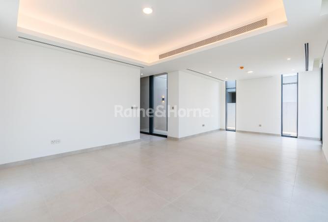 75010613 - Property Image 2