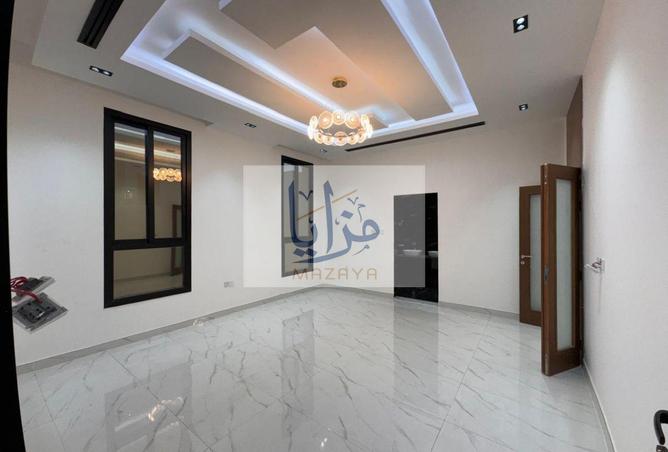 61698396 - Property Image 3