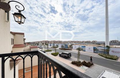 Villa - 3 Bedrooms - 4 Bathrooms for rent in Bloom Living - Zayed City (Khalifa City C) - Khalifa City - Abu Dhabi