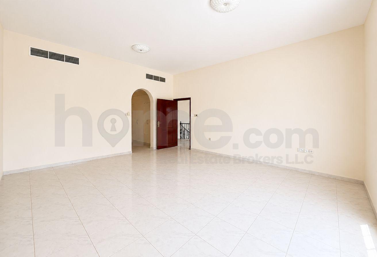 Ready to Move In | Huge Villa with swimming pool photo 16