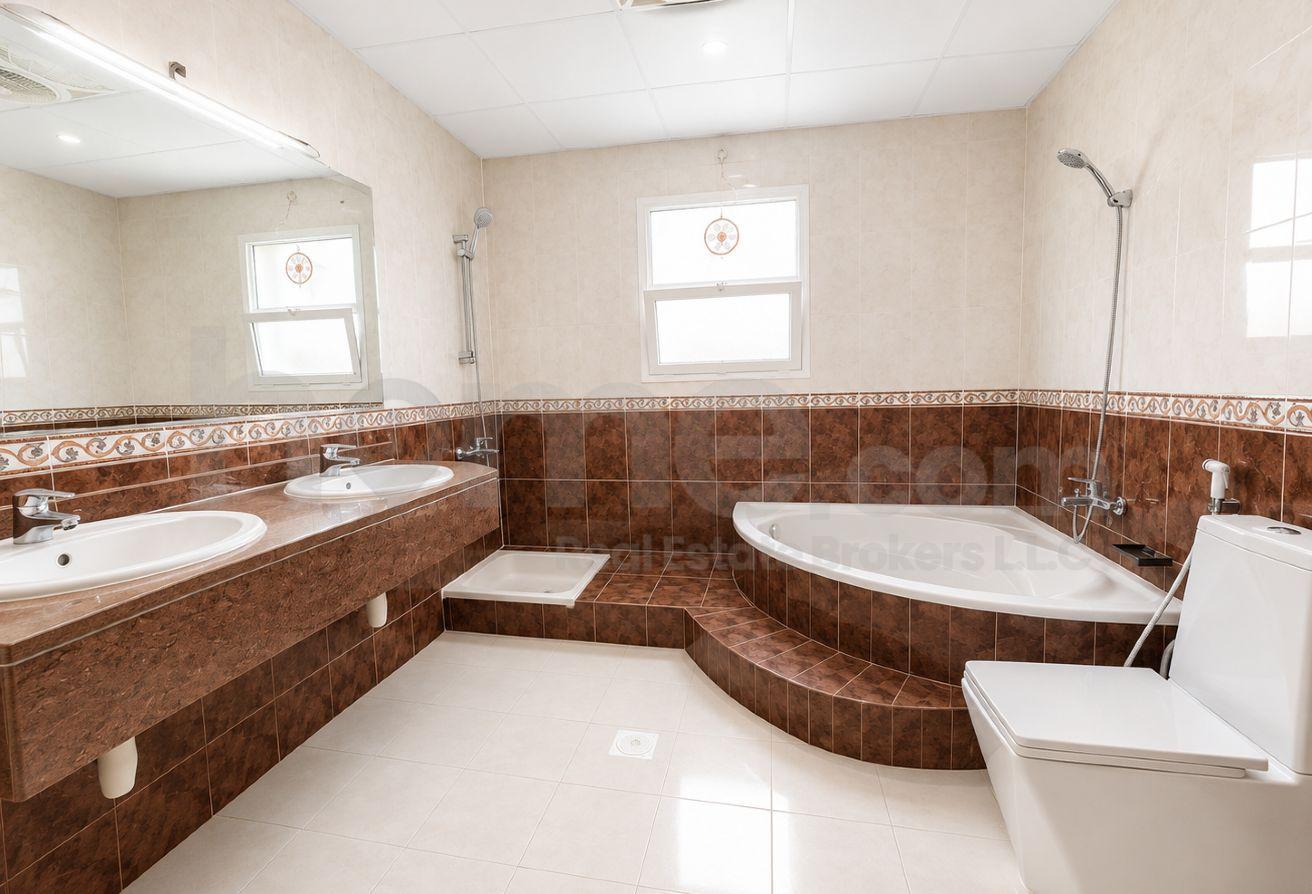 Ready to Move In | Huge Villa with swimming pool photo 29