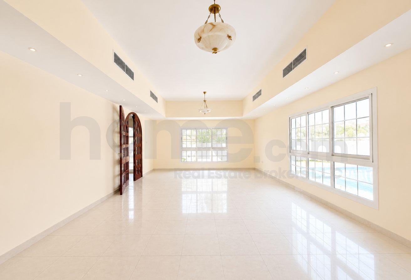 Ready to Move In | Huge Villa with swimming pool photo 8