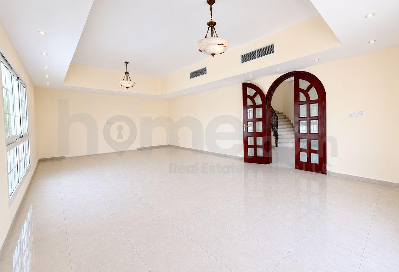 Ready to Move In | Huge Villa with swimming pool photo 9