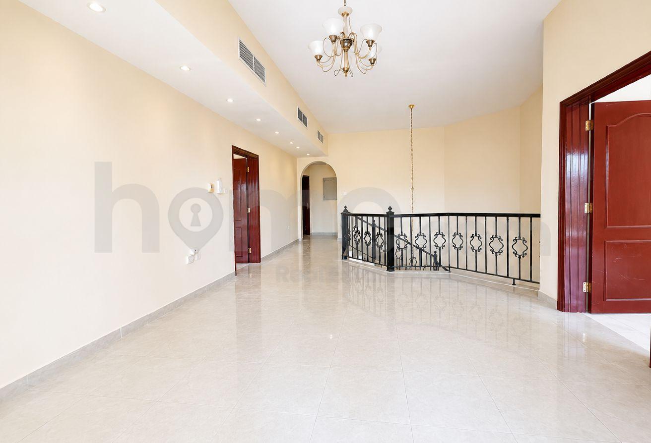 Ready to Move In | Huge Villa with swimming pool photo 11