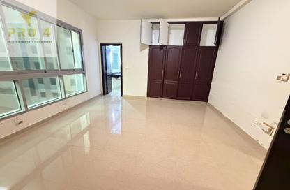 Apartment - 4 Bedrooms - 5 Bathrooms for rent in Corniche Road - Abu Dhabi