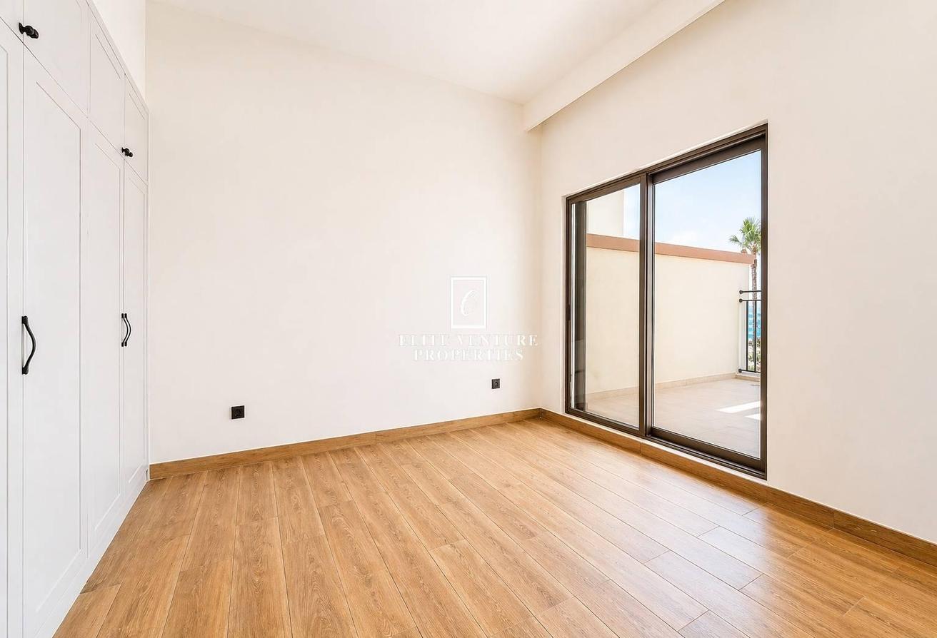 BRAND NEW | HUGE LAYOUT | PRIME LOCATION photo 10