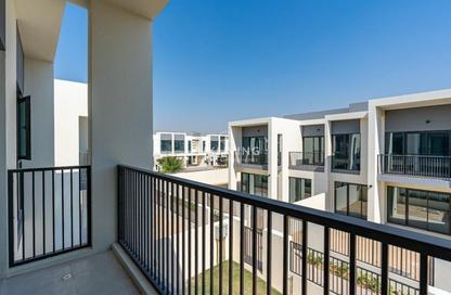 Townhouse - 3 - 4 for sale in Shams Townhouses - Town Square - Dubai