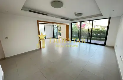 Villa - 4 Bedrooms - 5 Bathrooms for rent in Al Jafiliya Villas - Al Jafiliya - Dubai