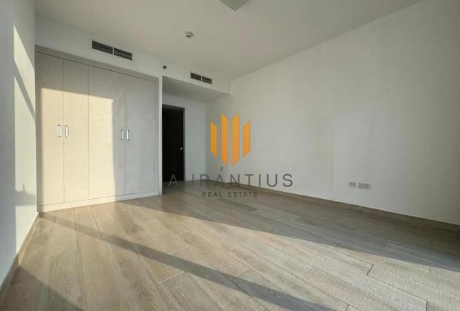 53592997 - صورة العقار 2