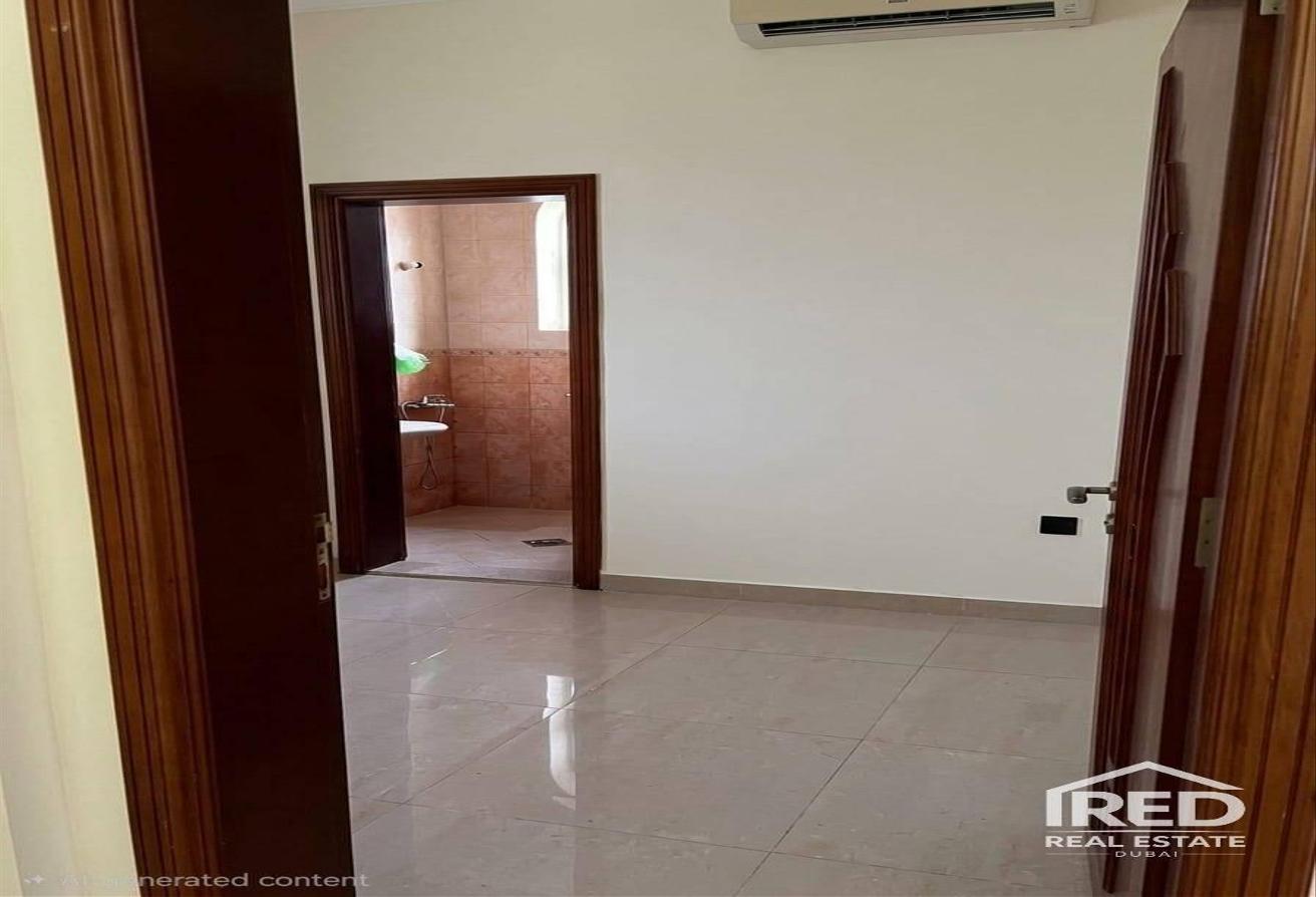 Family Friendly | Spacious | Corner Villa | Vacant photo 6