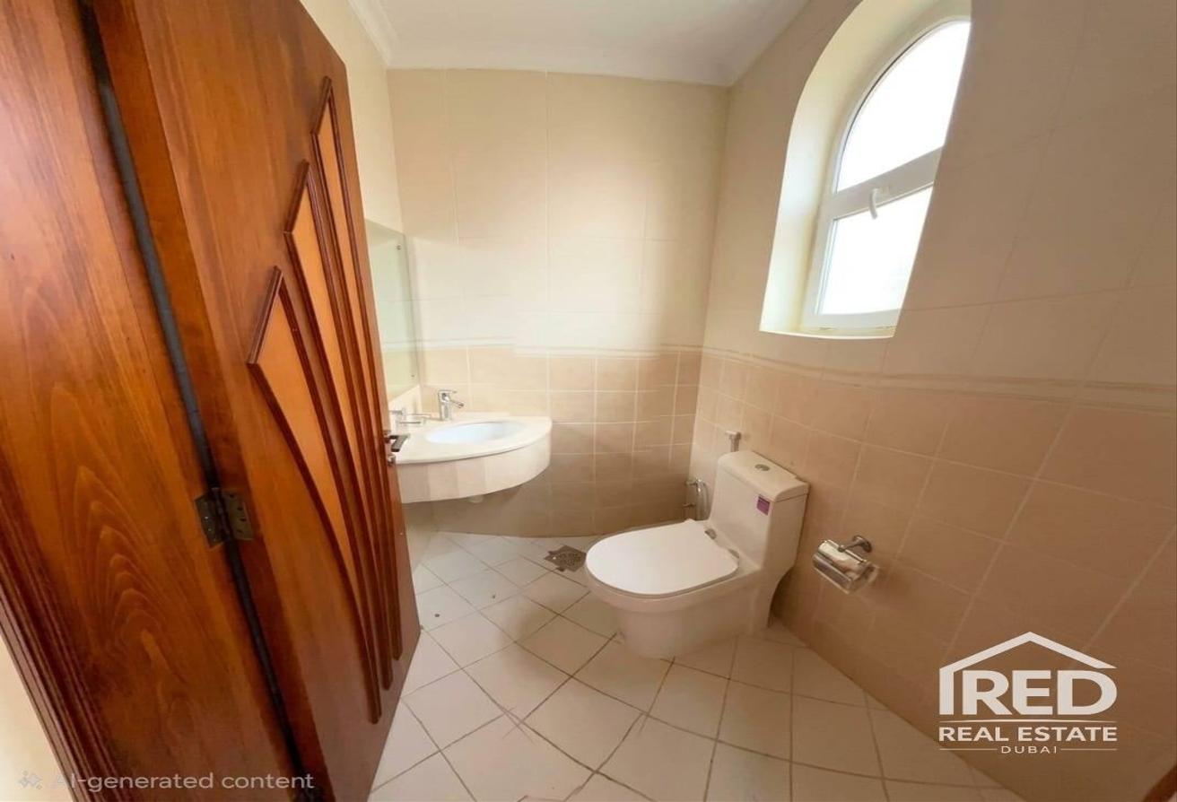 Family Friendly | Spacious | Corner Villa | Vacant photo 10
