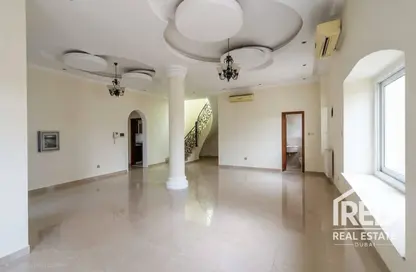 Villa - 5 Bedrooms for rent in Al Goze Building - Al Quoz 1 - Al Quoz - Dubai
