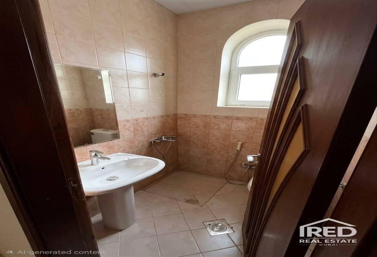 Family Friendly | Spacious | Corner Villa | Vacant photo 9