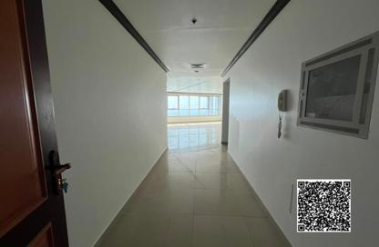 Apartment - 2 Bedrooms - 3 Bathrooms for rent in Corniche Tower - Ajman Corniche Road - Ajman