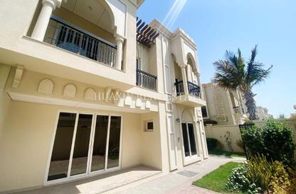 Villa - 5 - 6 for rent in Umm Suqeim 1 Villas - Umm Suqeim 1 - Umm Suqeim - Dubai Villa - 5 - 6 for rent in Umm Suqeim 1 Villas - Umm Suqeim 1 - Umm Suqeim - Dubai