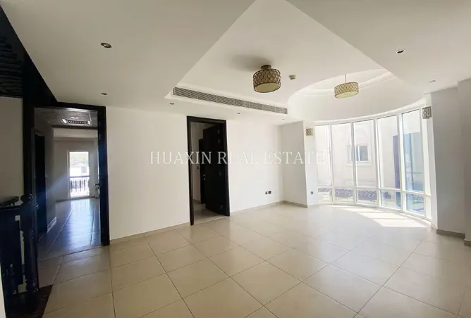 156904445 - Property Image 3