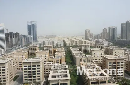 Apartment - 1 Bedroom - 2 Bathrooms for rent in The Onyx Tower 2 - The Onyx Towers - Greens - Dubai