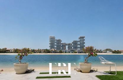 Villa - 4 - 5 for rent in Garden Homes Frond C - Garden Homes - Palm Jumeirah - Dubai