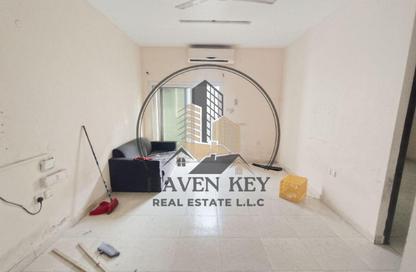 Apartment - 1 - 1 for rent in Fire Station Road - Muwaileh - Sharjah