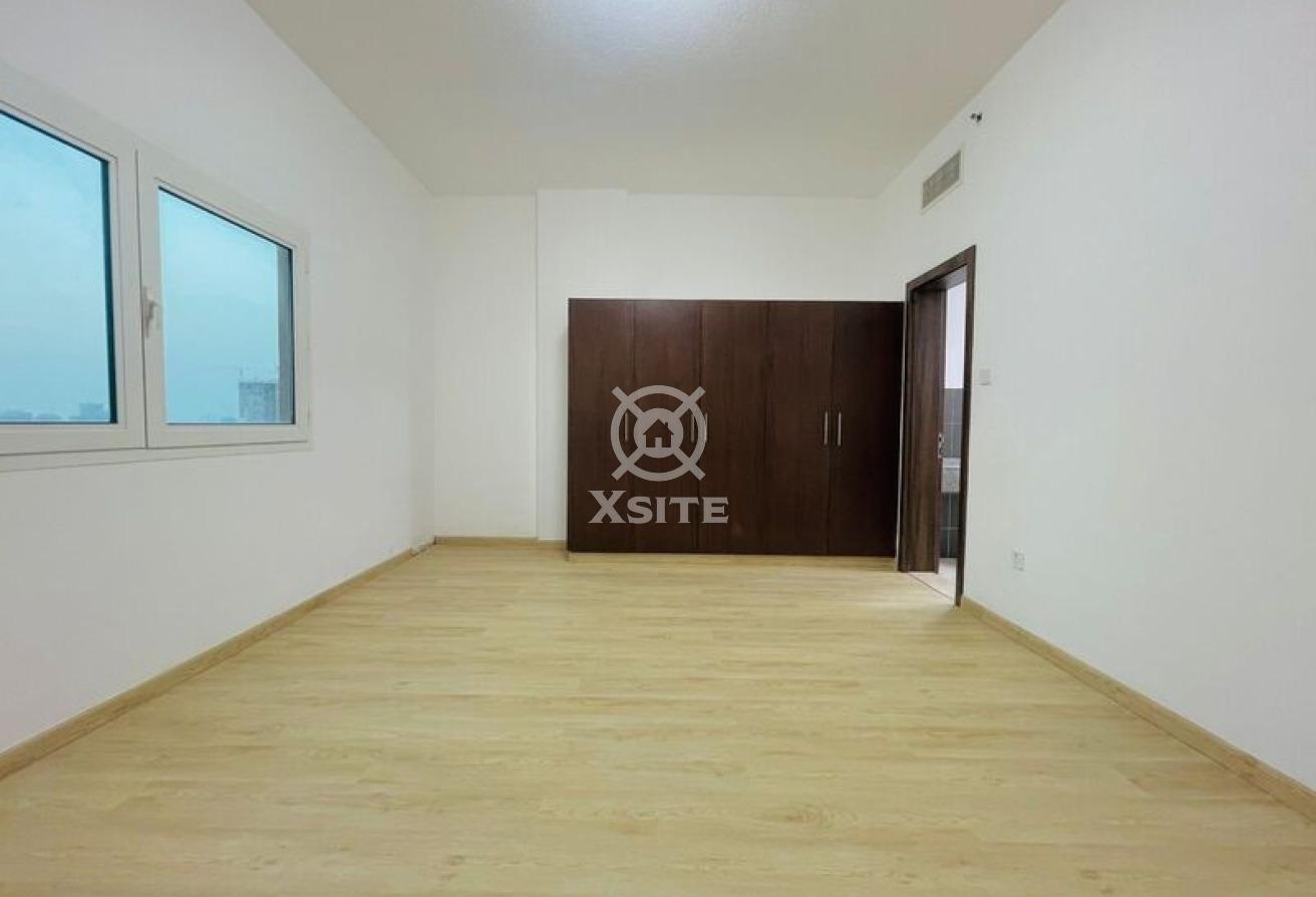 Spacious 1 BR | Well Maintained | High Floor photo 3