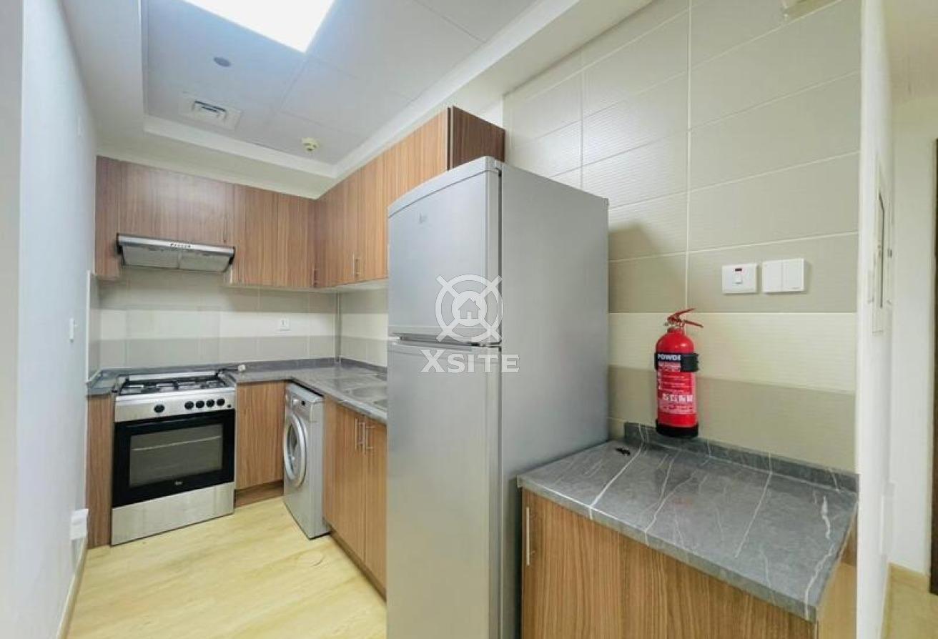 Spacious 1 BR | Well Maintained | High Floor photo 13