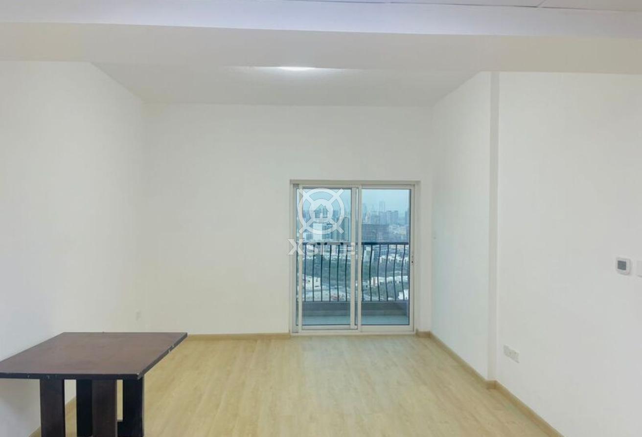 Spacious 1 BR | Well Maintained | High Floor photo 6