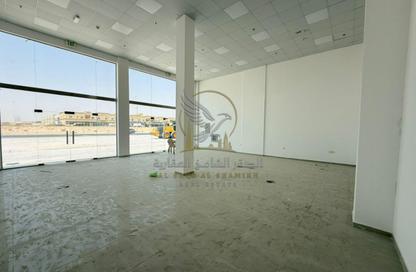 Shop - Studio for rent in Al Sajaa Industrial - Al Sajaa - Sharjah