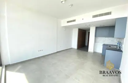 شقة - 1 حمام للبيع في حديقة المعيشة 2 - منطقة 14 - قرية جميرا الدائرية - دبي