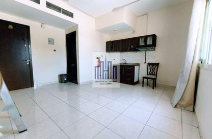 Apartment - Studio - 1 Bathroom for rent in Muwaileh - Sharjah